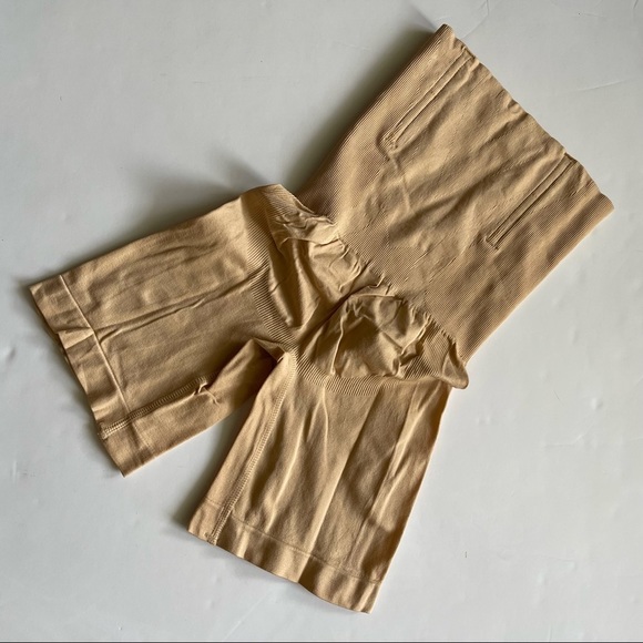 2/$15 Seamless High-Waist Shaper Panties - Instant Slimming Effect, Hourglass - Picture 7 of 8